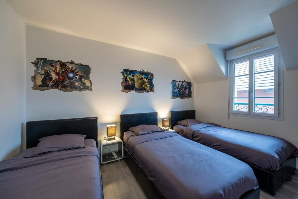 Disney Avengers Home Magny-le-Hongre Exteriör bild