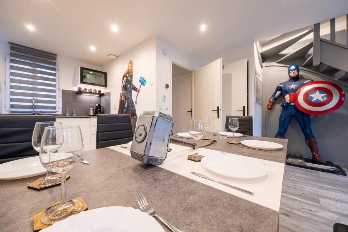 Disney Avengers Home Magny-le-Hongre Exteriör bild